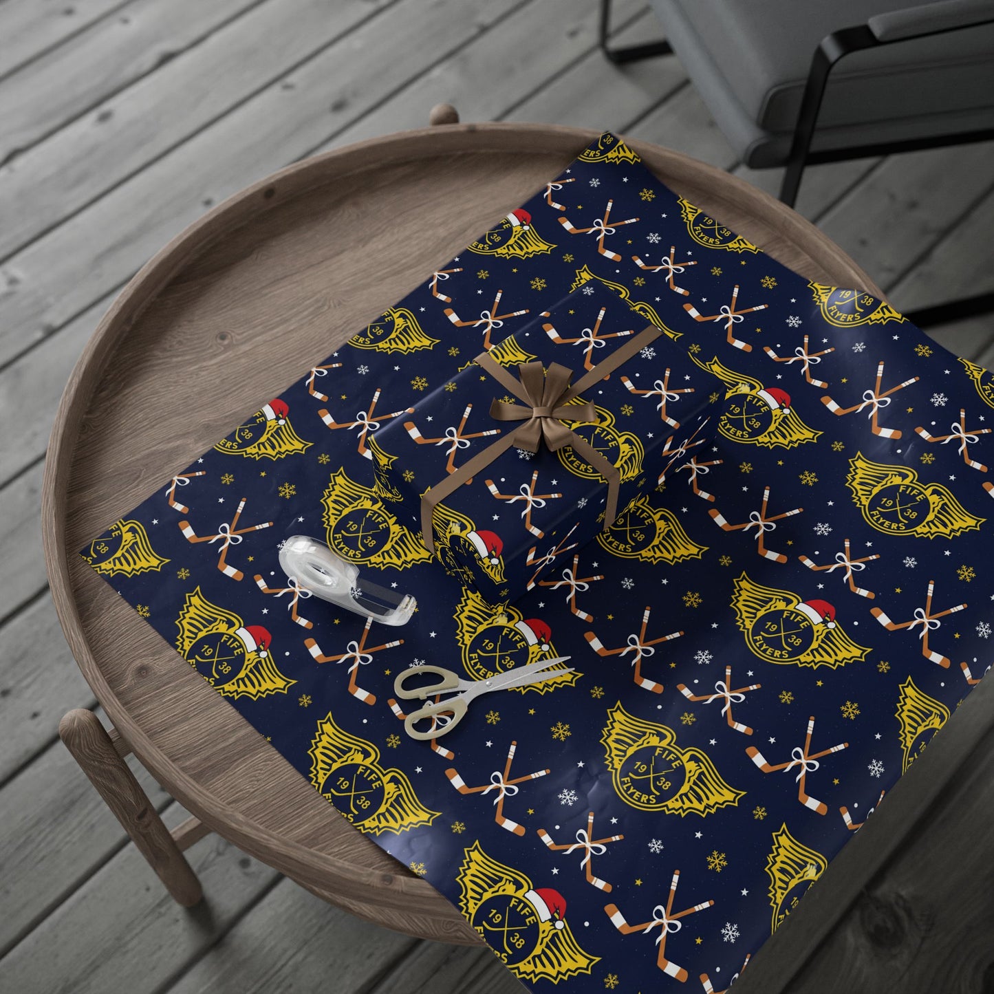 🎁 Flyers Kingdom Gift Wrap